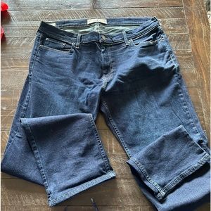 Hollister Men’s Jeans, size 38x34, classic straight